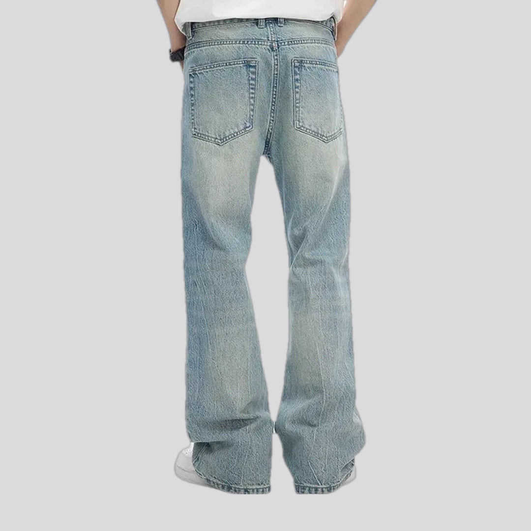 Roomy sanded men's jeans